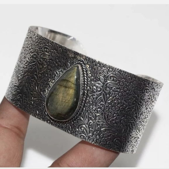 New Oversized Labradorite 925 Silver Cuff Bracelet. - Picture 3 of 16